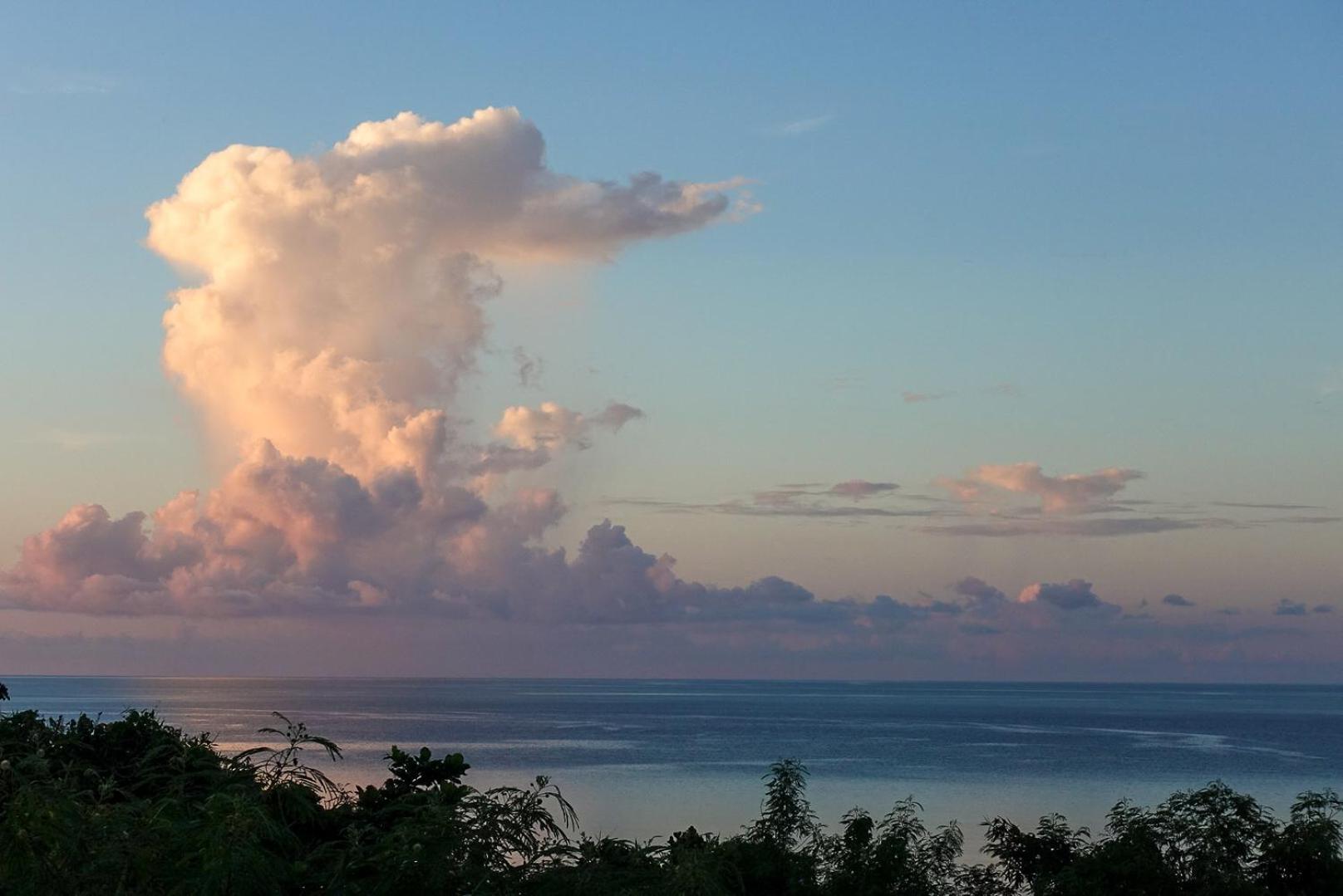 Blue Ocean Resort Ishigaki  Экстерьер фото